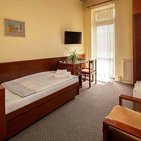Reva Hotel